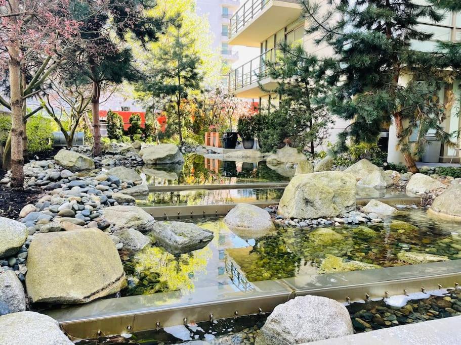 Waterfalls Hotel 維多利亞 外观 照片